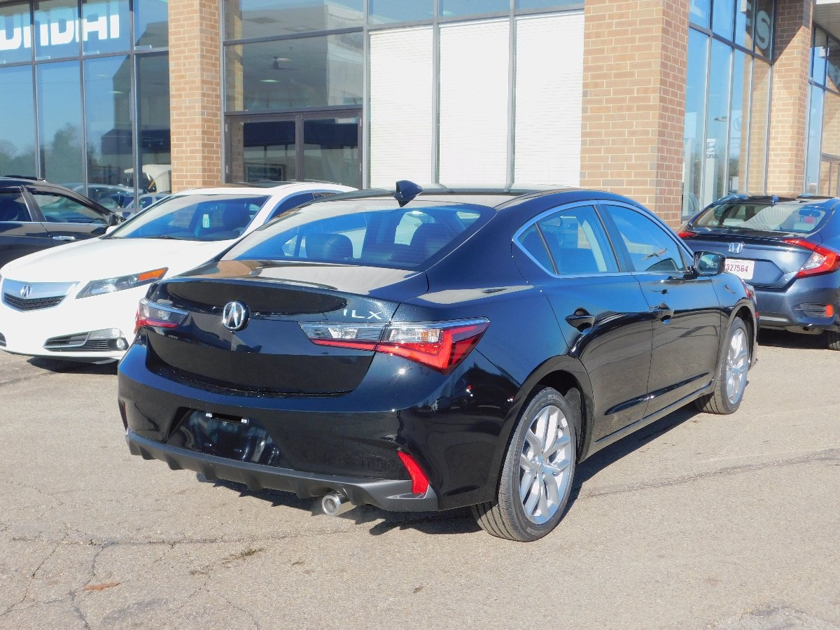 Acura ILX Base Sedan